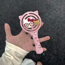 Sanrio 1/4件組 Hello Kitty 毛絨造型鏤空肋梳按摩氣墊梳，氣墊直髮梳鏡子套組，舒適好用，防靜電且不傷髮，實用護髮氣墊梳，適合情人節、生日禮物、旅行配件、化妝配件、節日派對、開學季、畢業季、浴室用品 - 卡通 - 查看 14
