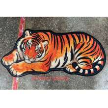 1pc Brown Tiger Shaped Faux Cashmere Rug, Thickened Carpet, Thick Carpet, Furry Carpet, Autumn/Winter Carpet, Thickened Carpet, Decorative Carpet, Bedroom Decor, Small Rug, Carpet, Home Decor, Living Room Carpet - Multicolor - View 3
