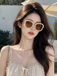 Light Luxury Daisy Studded Polygonal Fashion Glasses With Ins Style Retro Brown Lenses For Daily Wear And Versatile Fashion Glasses - Black - View 6