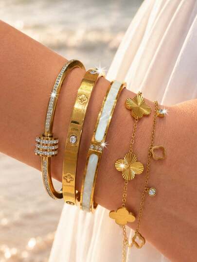 18K vergoldetes Damen-Armband- und Armreif-Set im eleganten Boho-Stil mit Quasten, Cut Out Vierblattkleeblatt und Lagen-Design, langanhaltende Farbbeständigkeit, hypoallergener Edelstahl, stapelbar, Geschenk für Senioren, Partygeschenk, Valentinstag, Muttertag, Weihnachten