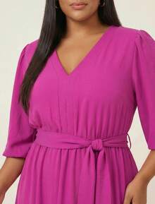 FASHION MIX PREMIUM Elegant Long Dress With Slit And Ruffle On The Hem 3/4 Puff Sleeves With V-Neckline And Tie At The Waist Women's Plus Size - 玫瑰紅 - 查看 3