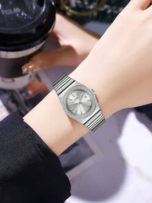 1pc Luxury Women's Quartz Watch, Bezel Decorated With Premium Rhinestones, Stainless Steel Band, Suitable For Daily Commute, Travel And Everyday Wear - one-size - View 3