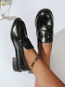 SHIHUA Women's Loafers Spring/Summer New Soft Sole Flat Shoes Retro British Style Commuter Round Toe Slip-On Shoes - Black - View 4