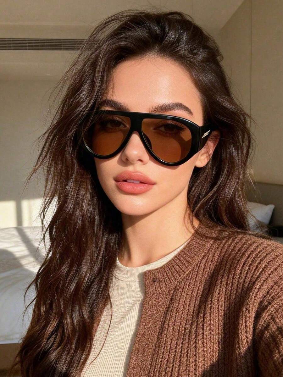 1pc Women's Fashion Oversized Aviator Frame Fashion Glasses, Minimalist European And American Style, Street Snap Hip-Hop Toad Glasses - Black Frame Tea Leaves - View 1