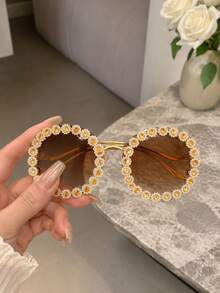 Light Luxury Daisy Studded Polygonal Fashion Glasses With Ins Style Retro Brown Lenses For Daily Wear And Versatile Fashion Glasses - Black - View 8