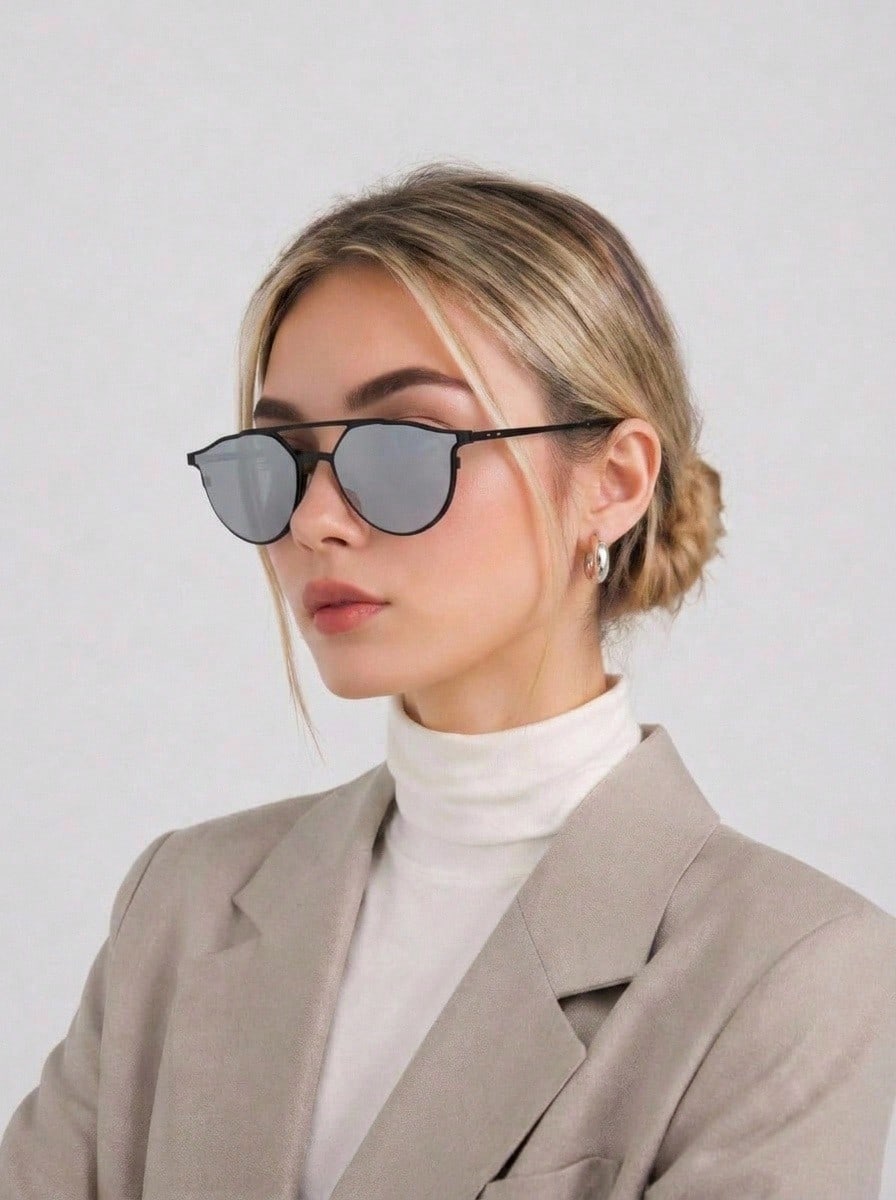 Italia Independent Women's Sunglasses Classic Lightweight Anti-Glare Festival Driving Beach I-I-0256-THIN-METAL-B-2-009000 - Black - View 1