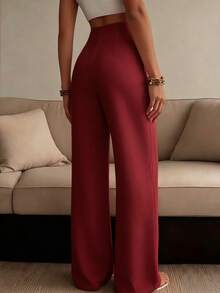 Celana Panjang Wanita Polos Model Lurus dengan Potongan Lebar, Gaya Minimalis Kasual dengan Nuansa Premium, Celana Panjang Serbaguna untuk Berbagai Acara - Burgundy - View 3