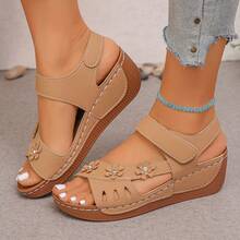 Country Style 3D Floral Wedge Sandals, Hook & Loop Back Strap Soft Sole Comfortable Commuter Mom Sandals - Mocha Brown - View 5