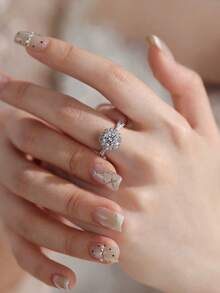 1 pieza Anillo elegante de alta gama con diseño floral, adornado con circonita cúbica y strass, para mujer, adecuado para compromiso, boda, banquete, fiesta, uso diario, regalo del Día de San Valentín - Plateado - Ver 2
