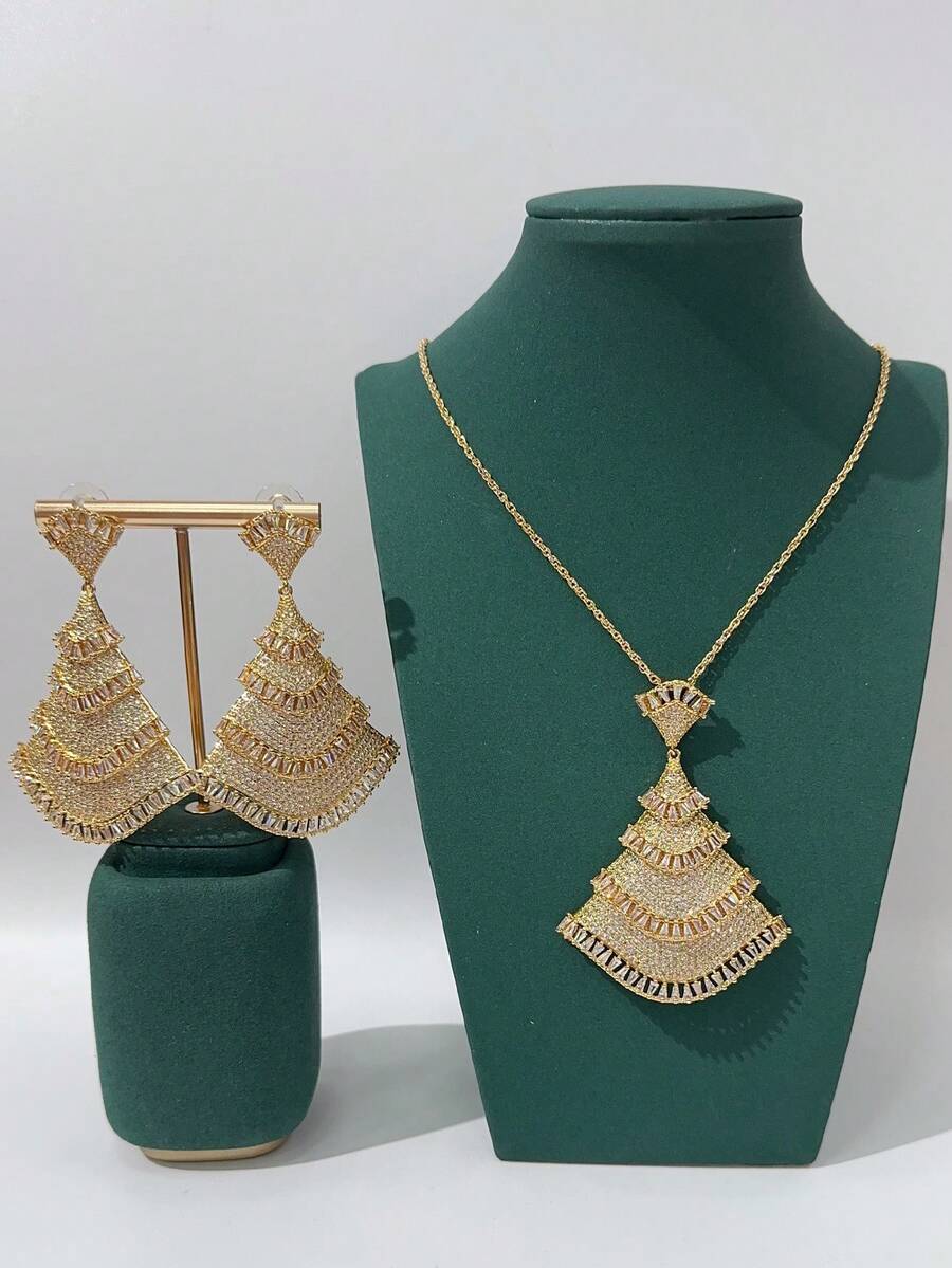 Juego de 3 piezas de accesorios de joyería para mujer con diseño en forma de abanico de cobre y circonita cúbica, para boda y vestido de novia, estilo nuevo de Dubái en Oriente Medio, pendientes y collar de novia dorados, conjunto de 2 piezas con cadena, regalo de San Valentín - Dorado - Ver 1
