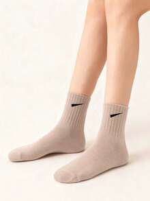 6 Pairs Women's Solid Color Casual Mid-Calf Socks, Soft & Comfortable Versatile Sports Socks, Suitable For Daily Wear And Outdoor, Autumn/Winter - Multicolor - View 4