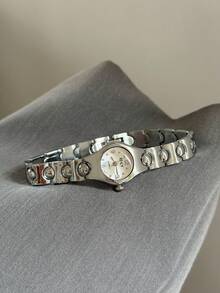 This Elegant And Classic Women's Watch Features An Oval Design, Exquisite Craftsmanship, And A Unique Style. - Silver - View 8