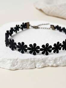 1pc Women's Black Floral Chain Necklace - Black - View 3
