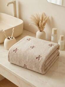 1pc Customized Embroidered Fruit Bath Towel, Cherry & Peach Pattern, Exquisite French Minimalist Wabi-Sabi Style, Healing Companion Doll Vibe, Dopamine Bath Wrap, Gift For Family & Friends, Suitable For Young Girls Home SPA Travel - Multicolor - View 9