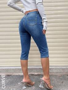 Women's Plus Size Elastic Waist Button Capri Length Jeans, Autumn Essential - Medium Wash - View 3