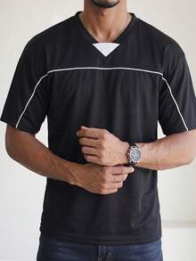 Black & White Contrast Triangle V-Neck Contrast Stitching Short Sleeve Men's Loose Fit Sporty Top - Black - View 3