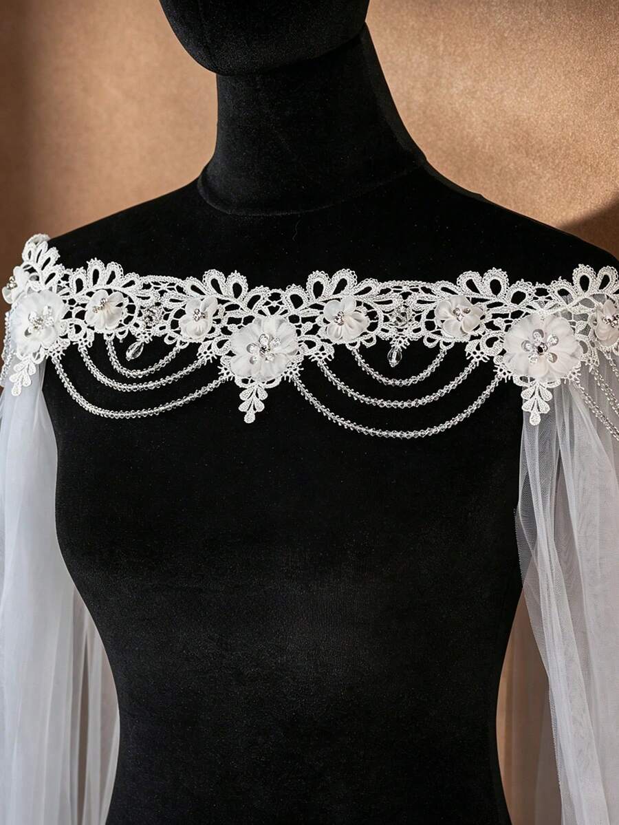 Chal nupcial de encaje francés con flores, cadena de strass y cola larga, capa de novia larga de malla transparente para boda