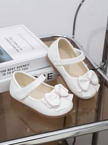 Girls Baby Pink Trim Double Layer Bow White Glossy Mary Jane Flat Shoes With Hook And Loop Strap, Suitable For Party Wear - White - View 2
