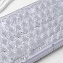 132顆白色碳纖維正雕刻半透明鍵帽，PC材質，Cherry高度，碳纖維紋路鍵帽，適用於61/64/68/75/84/87/98/104/108鍵機械鍵盤，兼容Cherry/Gateron MX軸，高品質耐磨不褪色不油膩，適合禮品與個人使用，熱插拔鍵帽，高價值個性化鍵帽，鍵盤DIY，客製化鍵帽，桌面搭配，客製鍵帽，鍵帽套組，遊戲鍵帽，鍵盤配件，可愛鍵帽 - View 4