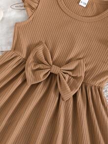 Conjunto de dos piezas para niños pequeños con cuello redondo, mangas de volantes, estampado de mariposas y ribete acanalado de unicolor – Simple, lindo y perfecto para primavera y verano. - Caqui - Ver 6