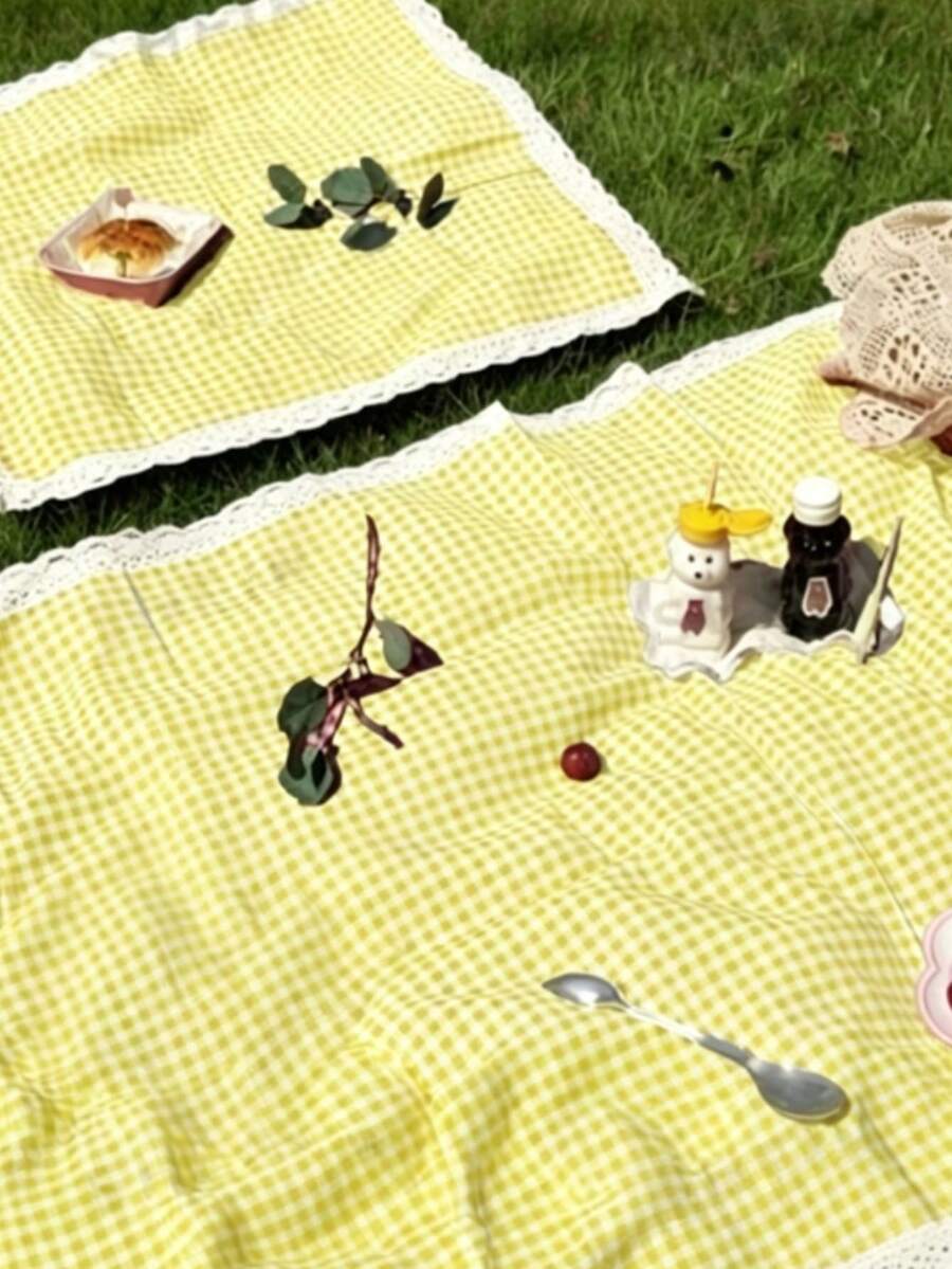 Yellow And White Plaid Picnic Mat With Lace Trim, Outdoor Lawn Camping Portable Waterproof Mat, Home Dining Table Decor Fabric Tablecloth, Multiple Sizes Available - Yellow Checkered - View 1