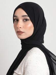 1件女款純色珍珠雪紡頭巾，阿拉伯風休閒長圍巾，適合日常穿著 - 黑色 - 查看 3