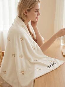 1pc Customized Embroidered Fruit Bath Towel, Cherry & Peach Pattern, Exquisite French Minimalist Wabi-Sabi Style, Healing Companion Doll Vibe, Dopamine Bath Wrap, Gift For Family & Friends, Suitable For Young Girls Home SPA Travel - Multicolor - View 5