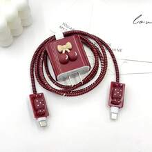 Set 5pcs Kompatibel dengan Casing Pelindung Charger 18W/20W TPU Soft Shell Anti-Jatuh Burgundy Desain 3D Candy Cherry Kepala Charger Cepat Apple Pelindung Kabel Data Anti-Patah Pelindung Konektor USB-C ke Lightning Pita Penyimpanan Kabel Aksesoris Ponsel Dekorasi, Hadiah Ideal untuk Pacar - Ceri permen berwarna merah anggur - View 4