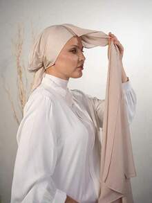 1件裝速穿式針織希賈布（Hijab）附內帽，絲滑柔軟親膚舒適透氣面料，內帽頭巾襯裡搭配針織希賈布，Al-Amira 針織希賈布，適合日常穿著、節慶、外出、祈禱與禮拜 - 杏色 - 查看 13
