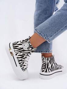 Zapatillas deportivas elegantes para mujer con plataforma gruesa de cebra y un parche dorado y blanco - Blanco - Ver 5