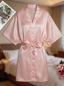 1件客製化姓名與日期花卉和服睡袍，女款個性化絲綢緞面睡衣，適合婚禮、新娘派對禮物與奢華居家服 - 粉色 - 查看 5