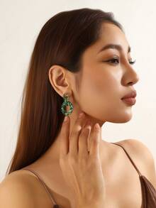 1 Pasang Anting Gantung Manik-Manik Vintage Bohemian Multi-Cincin, Desain Melingkar Berlapis Buatan Tangan dengan Aksen Kristal Buatan, Cocok untuk Festival, Pesta, dan Pemakaian Sehari-hari, Dirancang untuk Membuat Anda Menjadi Pusat Perhatian di Setiap Kesempatan, Buatan Tangan, Bentuk dan Warna Mungkin Berbeda, Pola dan Posisi Warna Acak - Hijau - View 2