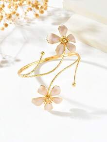 1 pieza Brazalete ajustable estilo francés con flor 3D en contraste blanco y dorado suave, adecuado para uso diario de mujeres, combinar con ropa, fiestas, eventos nocturnos, festivales, regalo - Blanco - Ver 5