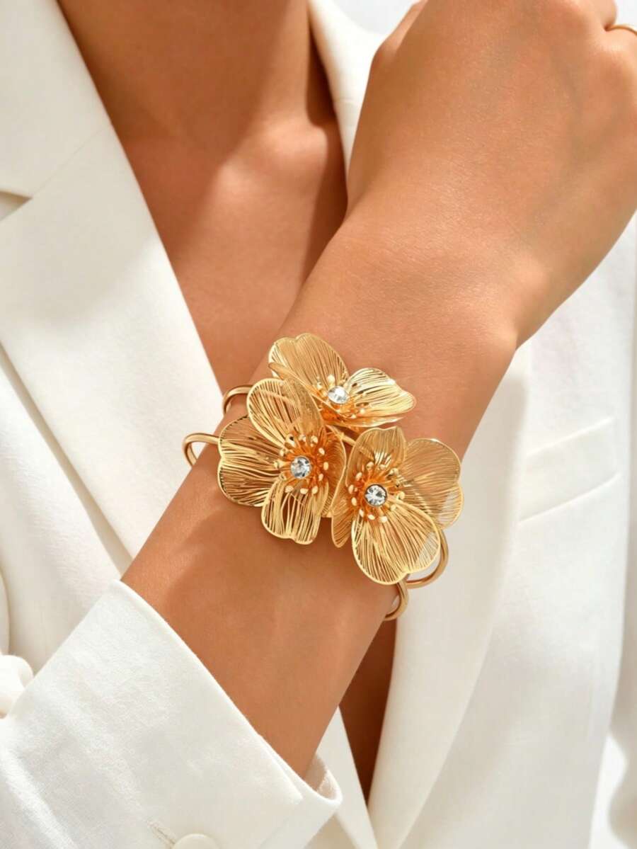 1 pieza Pulsera de moda elegante y dulce con flor 3D de estambre de strass súper brillante, pulsera exquisita de alta gama para mujer, adecuada para uso diario, salidas, vacaciones, fiestas de moda y citas - Multicolor - Ver 1