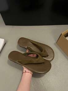 Women's Fashion Vintage Flat Flip Flops, Soft Sole Non-Slip Toe-Post Sandals, Minimalist Korean Slouchy Vacation Commute Outdoor Wear Mule Slippers - Green - View 1