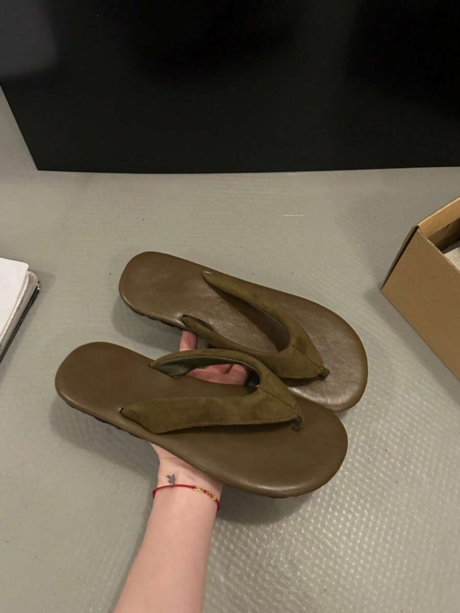 Women's Fashion Vintage Flat Flip Flops, Soft Sole Non-Slip Toe-Post Sandals, Minimalist Korean Slouchy Vacation Commute Outdoor Wear Mule Slippers - Green - View 1