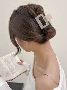 4pcs/1pc Women's 4.6cm/1.81in Gray White Green Brown Square Glossy Lightweight Plastic Hair Claw Clips Fashion Versatile Premium Elegant Minimalist Solid Color Hair Accessories Suitable For Daily Wear Outings Casual Parties Commuting Vacation Hair Styling Ponytail Hair Tie Hair Bun Face Washing Bathing Makeup Outfit Matching Hair Clips - Multicolor - View 4