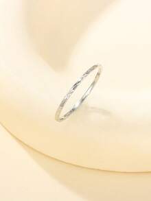 Intertwined Rhombus Pattern Thin Ring, 14K Gold Plated 304 Stainless Steel, Waterproof, Hypoallergenic, Non-Fading, Ins Style Delicate Stacking Thin Ring - Lengx - View 2
