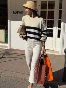 Suéter holgado de cuello redondo con hombros caídos y rayas negras en color blanco roto para mujer VIBEWAVE, top de punto casual para primavera y otoño, para ir al trabajo y viajar - Blanco y Negro - Ver 4