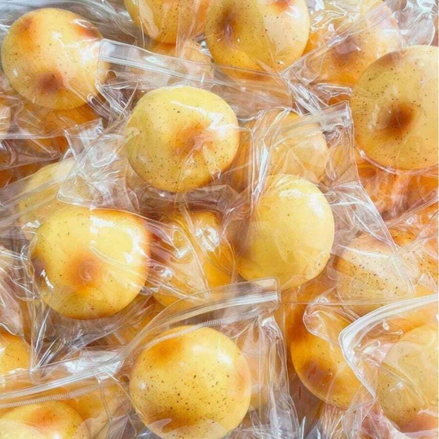 1pc Giant Potato Mash Squeeze Toy, Soft Squishy Slow Rebound Stress Relief Potato Shaped Fluid Ball, Crunchy Squeeze Toy, Effectively Relieves Irritation And Anxiety, Suitable For Outdoor And Office Environments, Provides Relaxation Experience Anytime, Also Great As Desktop Decoration, Party Gift Or Holiday Gift, Perfect Party Favor Bag Filler