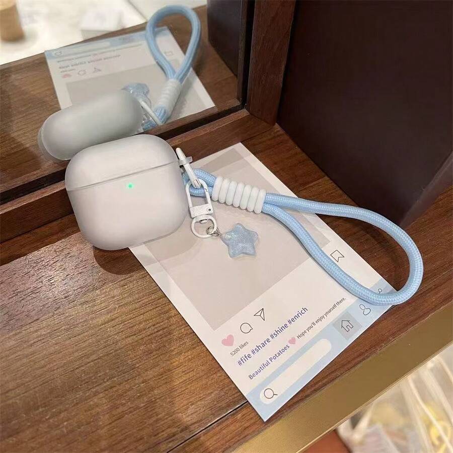 極簡霧面透明軟殼耳機保護殼，相容 Pro 3rd Gen / Pro 2 Apple 無線藍牙耳機保護殼 1/2