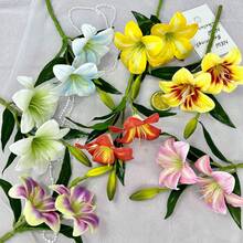 1/2/5件人造百合花，假花，適用於臥室、客廳、梳妝台、室內裝飾，百日菊，粉色/藍色/白色（家居裝飾、情人節）人造植物，仿真百合花，適合家居裝飾、桌面裝飾、花藝布置、人造裝飾、塑料花、花園裝飾、婚禮裝飾、花束、人造花 - 彩色 - 查看 4