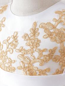 Baby Girls Embroidered Wedding Flower Girl Princess Dress With Train, Suitable For Party And Vacation, Fabric Pattern Randomly Cut, Headband Not Included - White - View 8