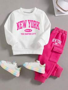 Set Baju Sweatshirt Hangat Leher Bulat Motif Kartun dan Celana Panjang dengan Saku untuk Bayi Perempuan - Putih - View 1