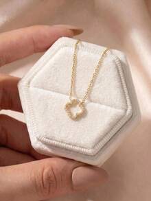 1pc Sterling Silver Four-Leaf Clover Hollow Zirconia Inlay Pendant Necklace, Delicate Minimalist Design, Versatile Choker Necklace, Refreshing For All Seasons Valentines - Necklace - View 3
