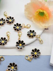 10Pcs Four‑Leaf Clover Fortune Keychain,Lucky Shamrock Charm Keyring.Perfect Gift For Graduation,Wedding,Various Ceremonies And Packaging Decorations. - Black Eight-petaled Flower a - View 3