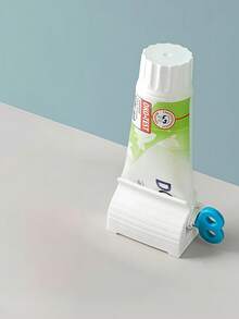 1PC Tube Squeezer Designed For Various Soft Tubular Products, Compatible With Medical Ointments, Cleansers, Hand Creams, Children's Toothpaste, Hair Dye Tubes, Universal Tool For Bathrooms, Pharmacies, Beauty Salons. Round Heart / Number Shaped Colorful Handle, Multiple Color Options, Pure White Body Resistant To Dirt And Easy To Clean, Waterproof Plastic Material Resistant To Mold And Deformation In Humid Environments - Multicolor - View 9
