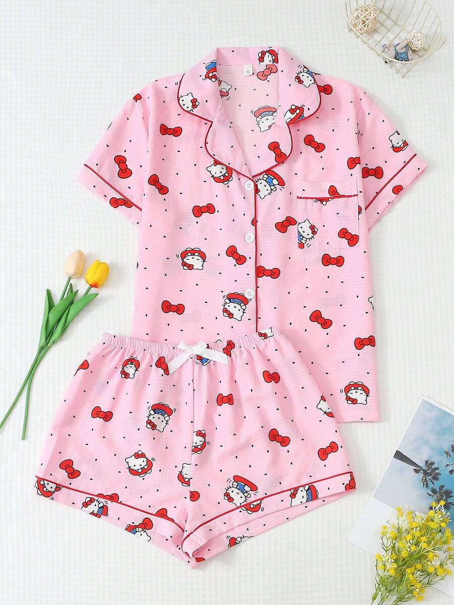 授權 2 件組 春夏女款 Sanrio Hello Kitty 印花翻領短袖鈕扣口袋上衣與蝴蝶結短褲睡衣套裝居家休閒服 - 粉色 - 查看 1