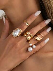 1 Set 5pcs Y2K Sweet Cool Premium Gold Asymmetrical Faux Pearl Stackable Rings Set, Suitable For Women's Daily Commute, Vacation, Travel, Versatile Accessory - Gold - View 3