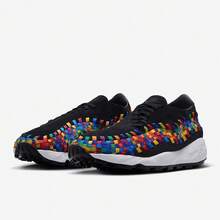 Nike حذاء نايكي إير فوتسكيب ووفنز "رينبو" - حذاء نسائي كاجوال منخفض الرقبة، مريح، أنيق، مقاوم للانزلاق، متين، خفيف الوزن - أسود/ملون - مشاهدة 2